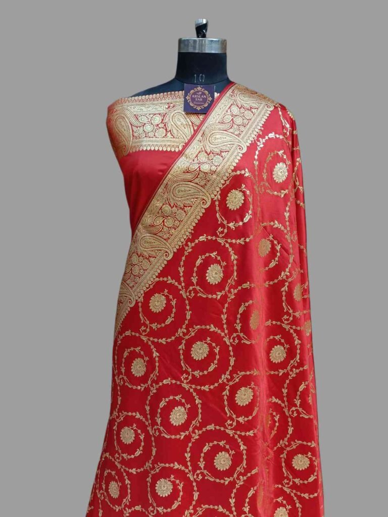 Red Banarasi Masru Silk Saree With Zari Design