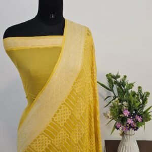 Musratd Light Pure Georgette Banarasi Zari Border Pallu Buti Design