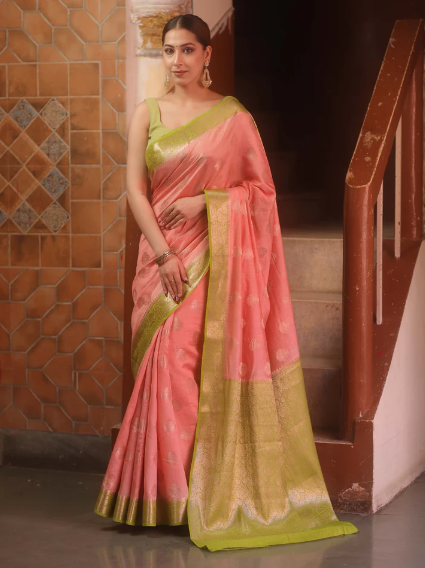peach contrast border pallu banarasi saree with zari design